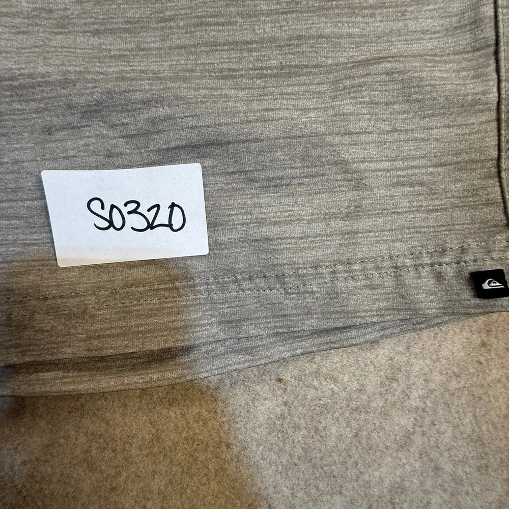 Quiksilver Mens Hybrid Walk Shorts Grey Heathered Water Land Size 40‎